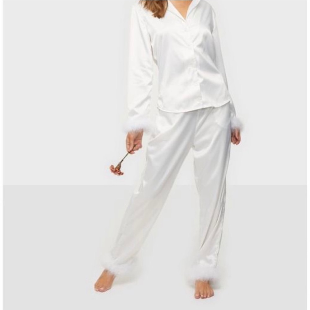 White silk/satin with pajama set with fuzzy sleeves